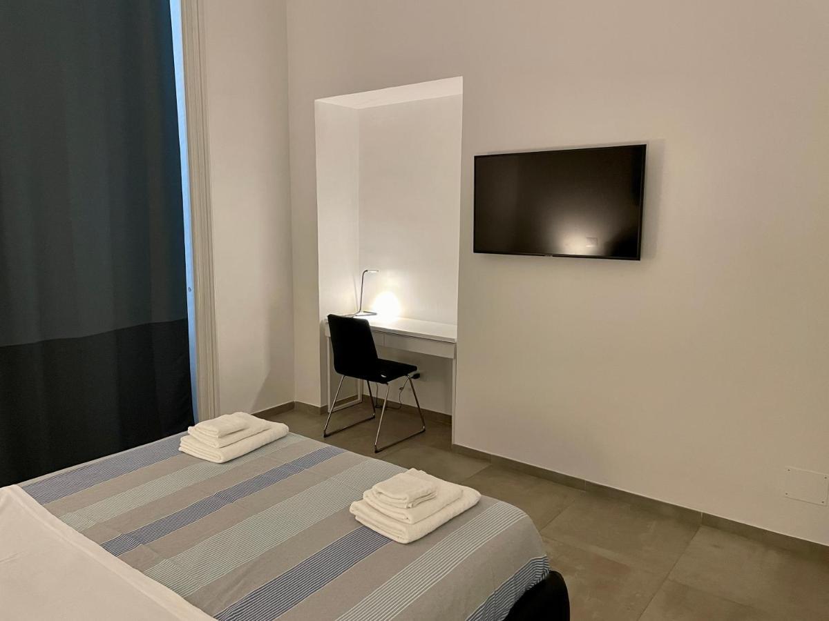 Napoli Centrale Suite Exterior photo