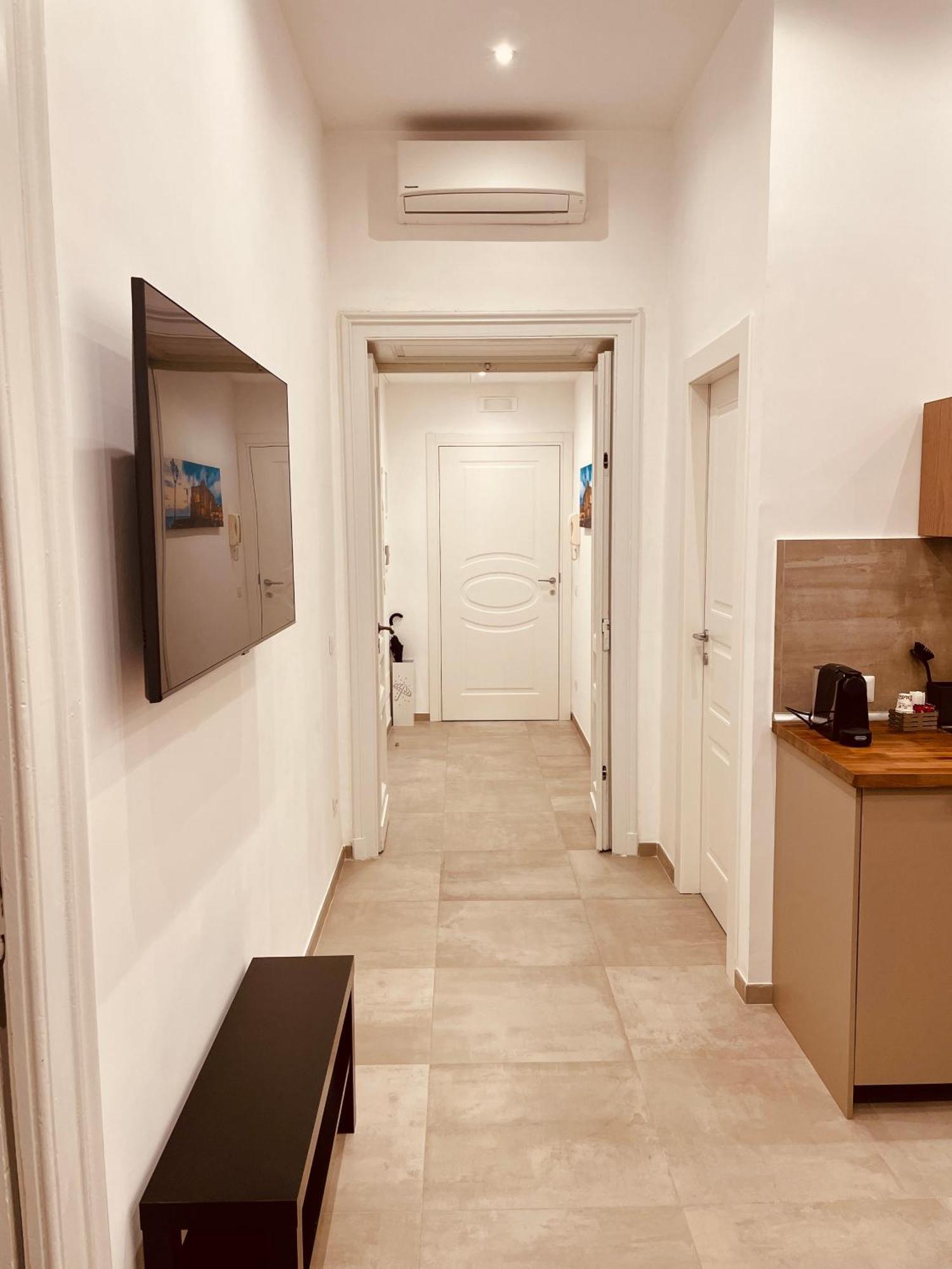 Napoli Centrale Suite Exterior photo