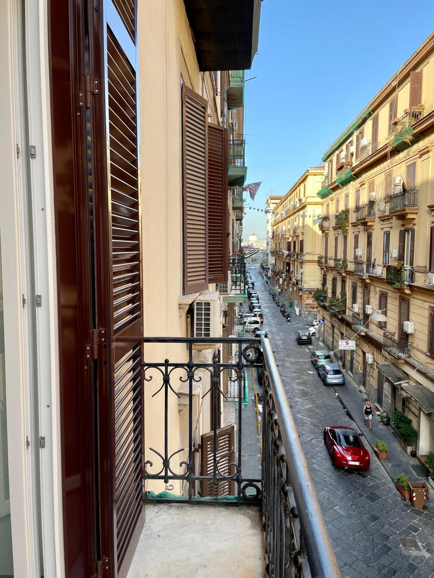 Napoli Centrale Suite Exterior photo